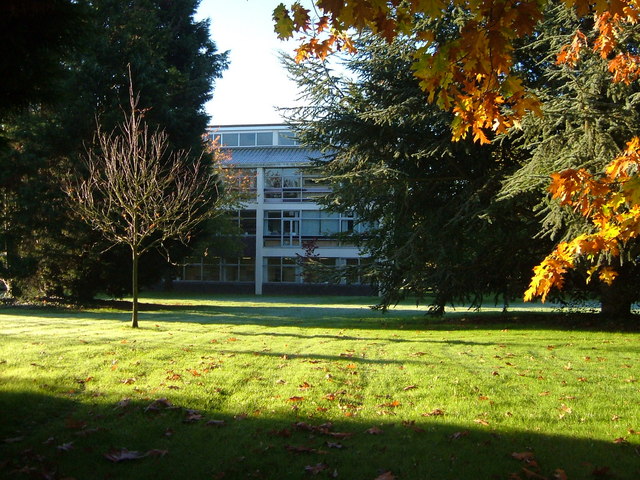 英国普利茅斯大学校园风景