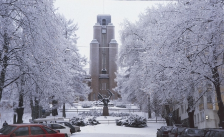 芬兰埃博学术大学校园雪景